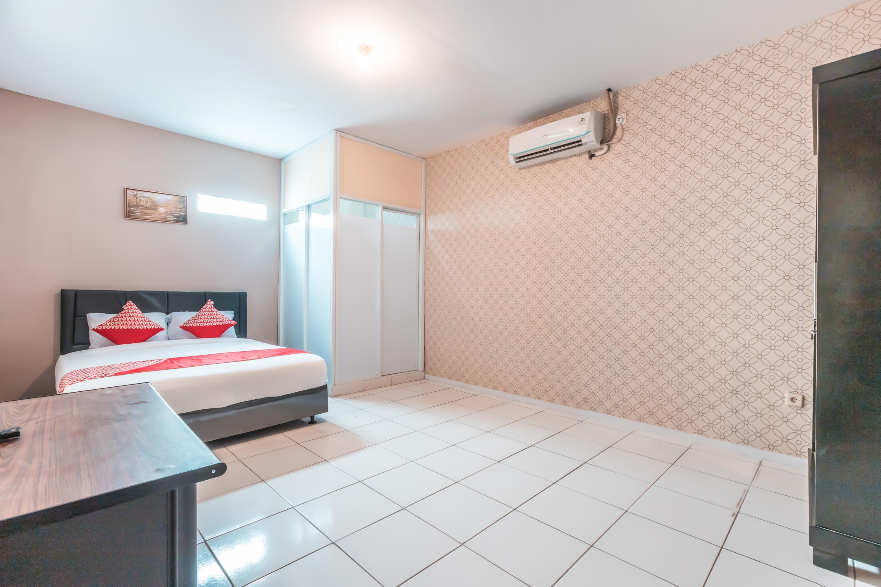 J&B Rooms Pramuka Jakarta Mitra Reddoorz Εξωτερικό φωτογραφία