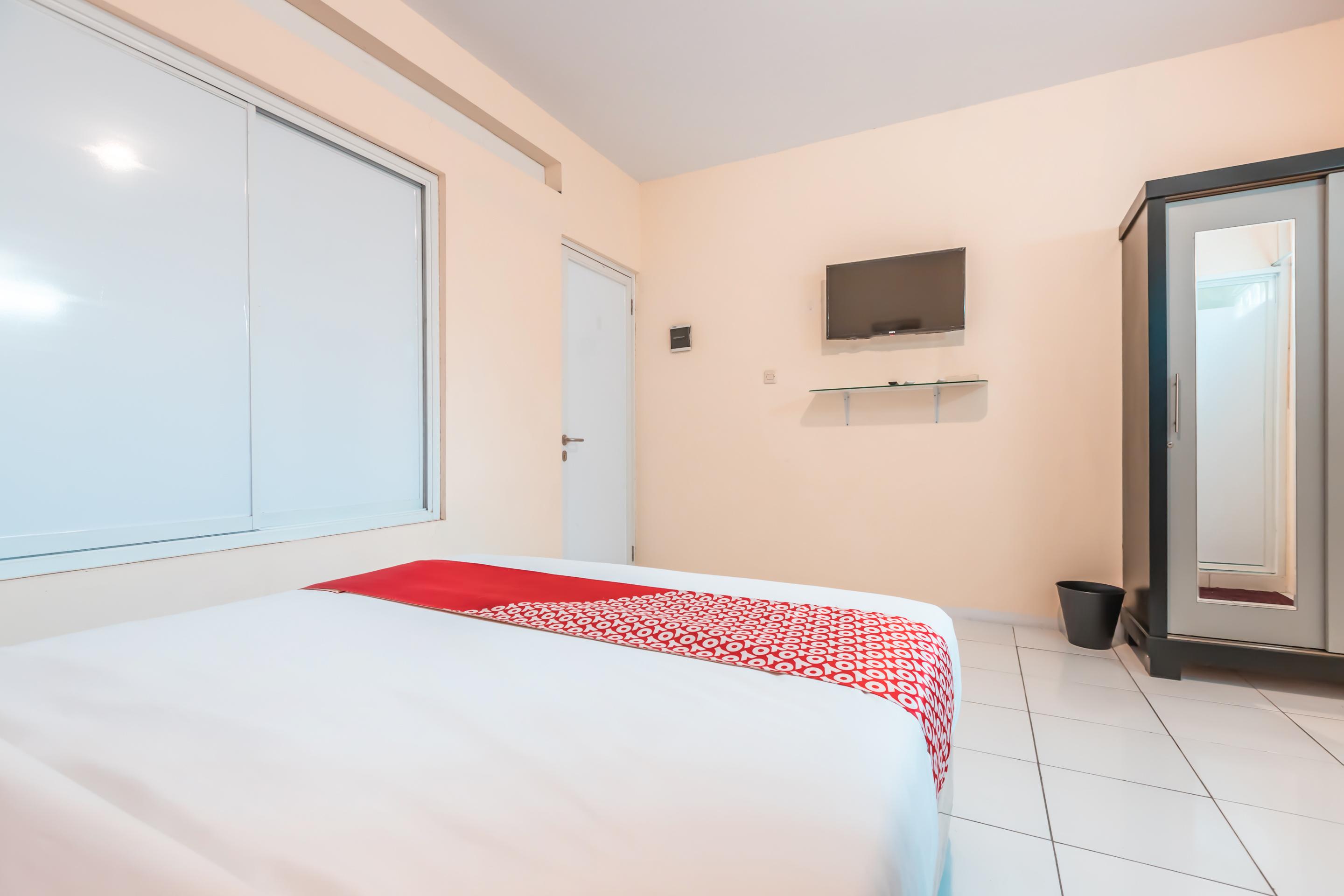 J&B Rooms Pramuka Jakarta Mitra Reddoorz Εξωτερικό φωτογραφία