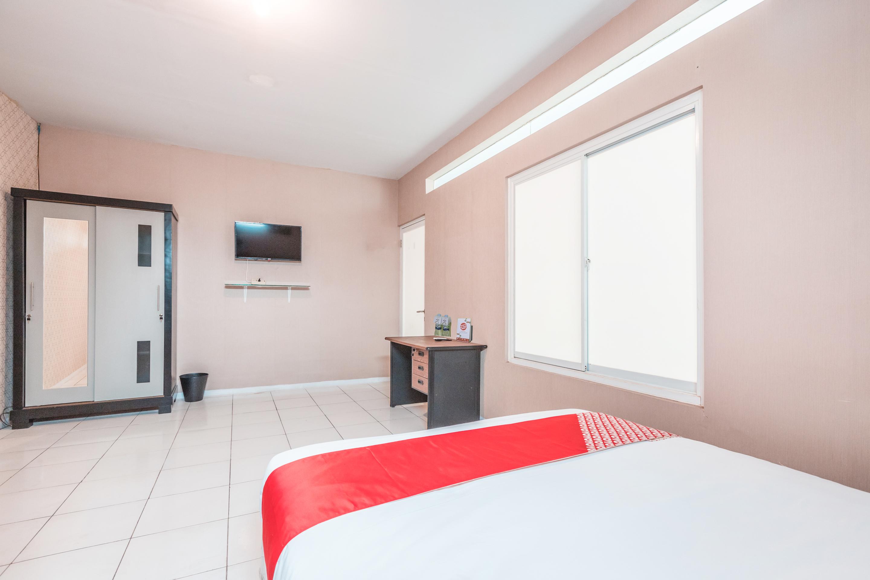 J&B Rooms Pramuka Jakarta Mitra Reddoorz Εξωτερικό φωτογραφία