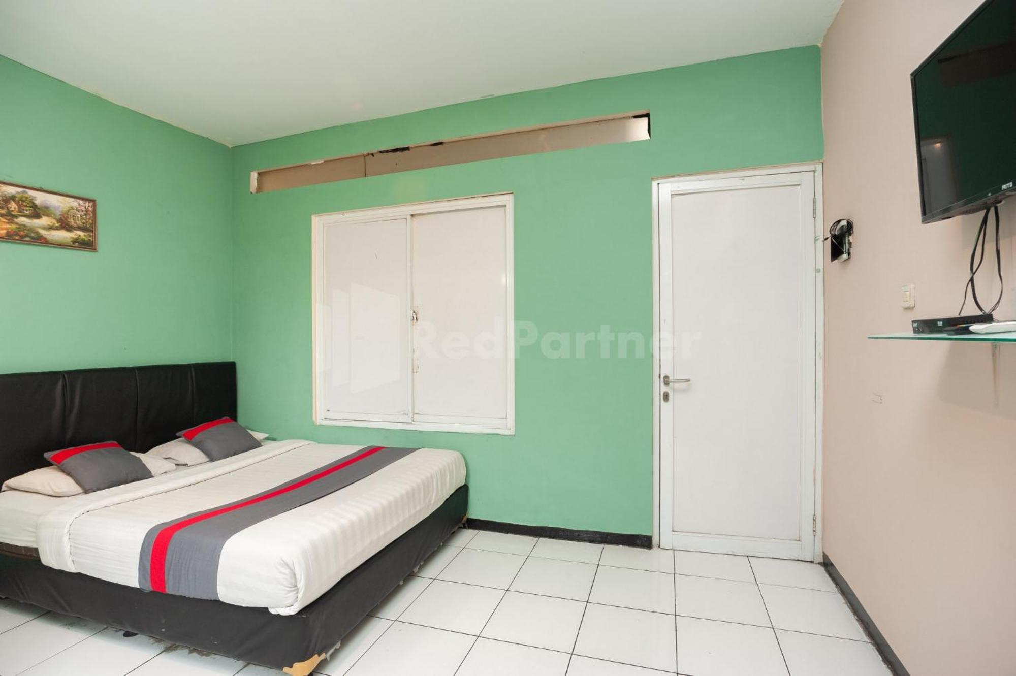 J&B Rooms Pramuka Jakarta Mitra Reddoorz Εξωτερικό φωτογραφία