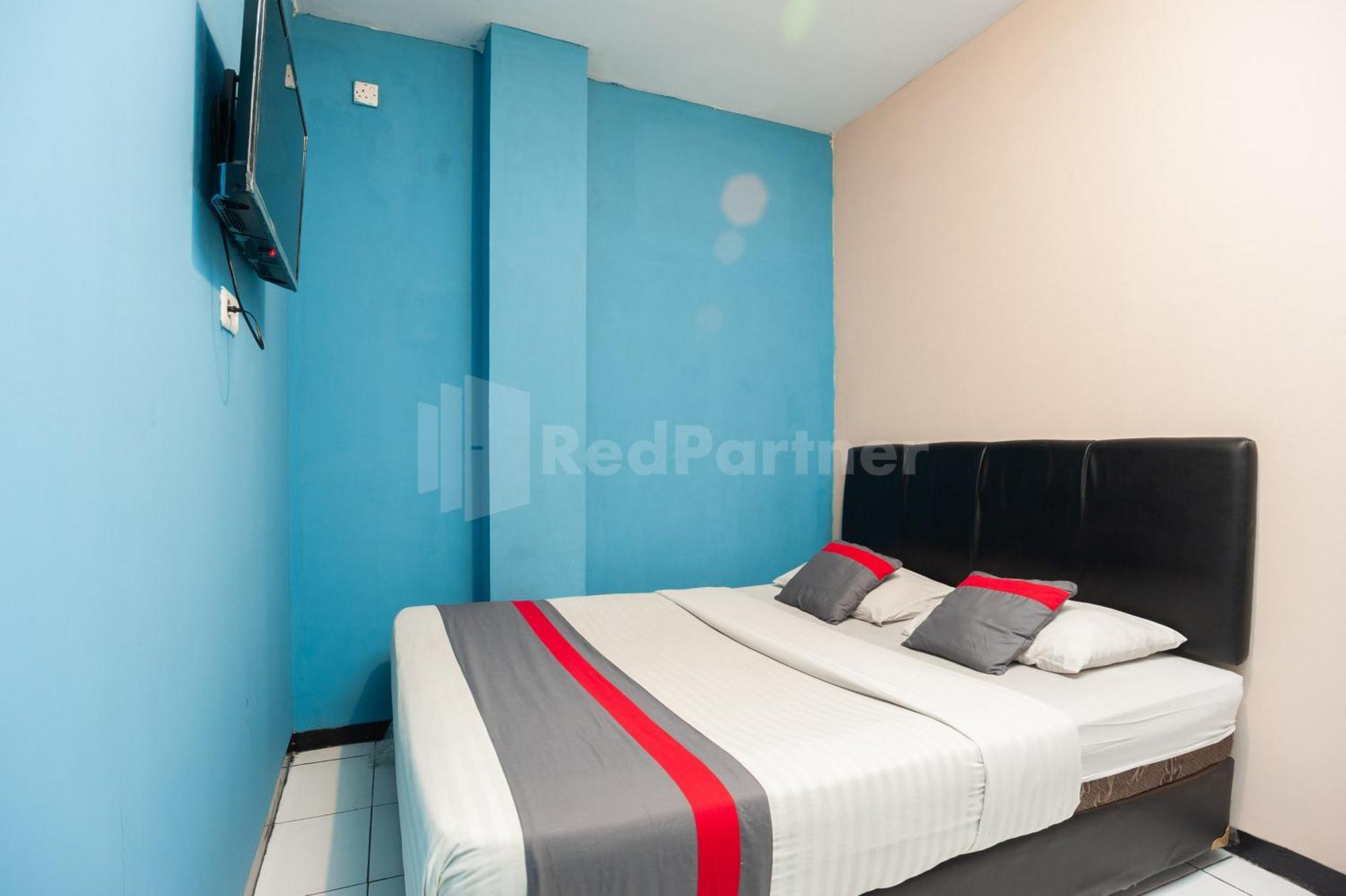 J&B Rooms Pramuka Jakarta Mitra Reddoorz Εξωτερικό φωτογραφία