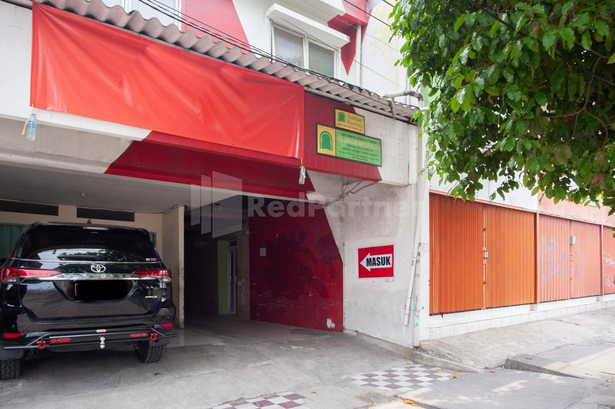 J&B Rooms Pramuka Jakarta Mitra Reddoorz Εξωτερικό φωτογραφία